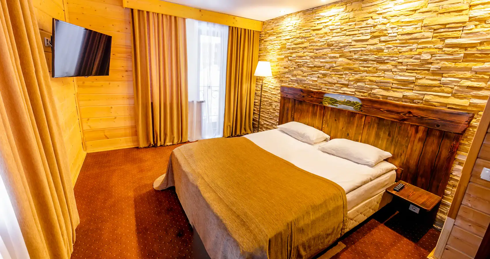 Люкс 2-комнатный спа отель Солнечный